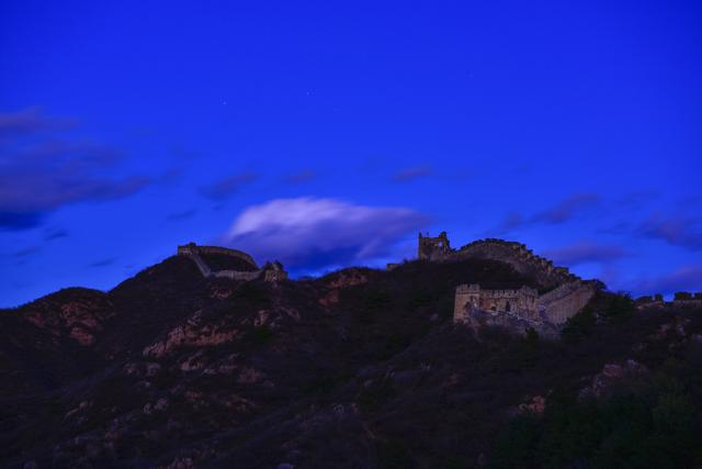 夜幕下的金山岭长城！