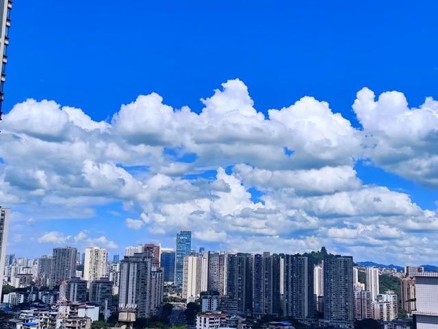 重庆“蓝”,“白”看不厌!