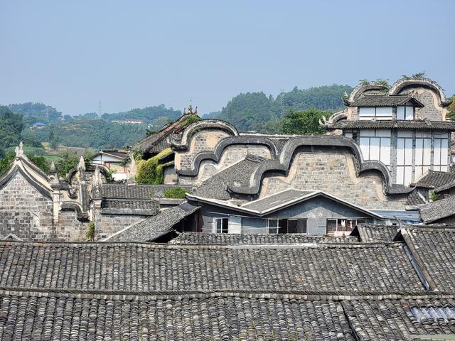 [四川 自贡市沿滩区]