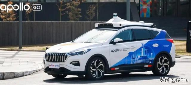 AI这条路上，百度卷起来了，新业务收入破百亿，人工智能加速转型