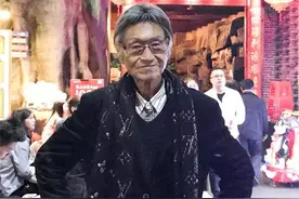2018年，我国知名主持人去瑞士安乐死，笑着举杯：是要一口闷吗？图片
