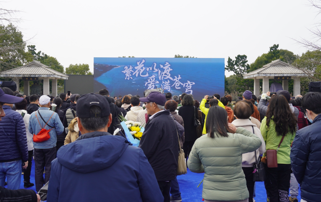 从稳赚不赔到打折清仓，三股风要掀翻整个高端墓地行业？