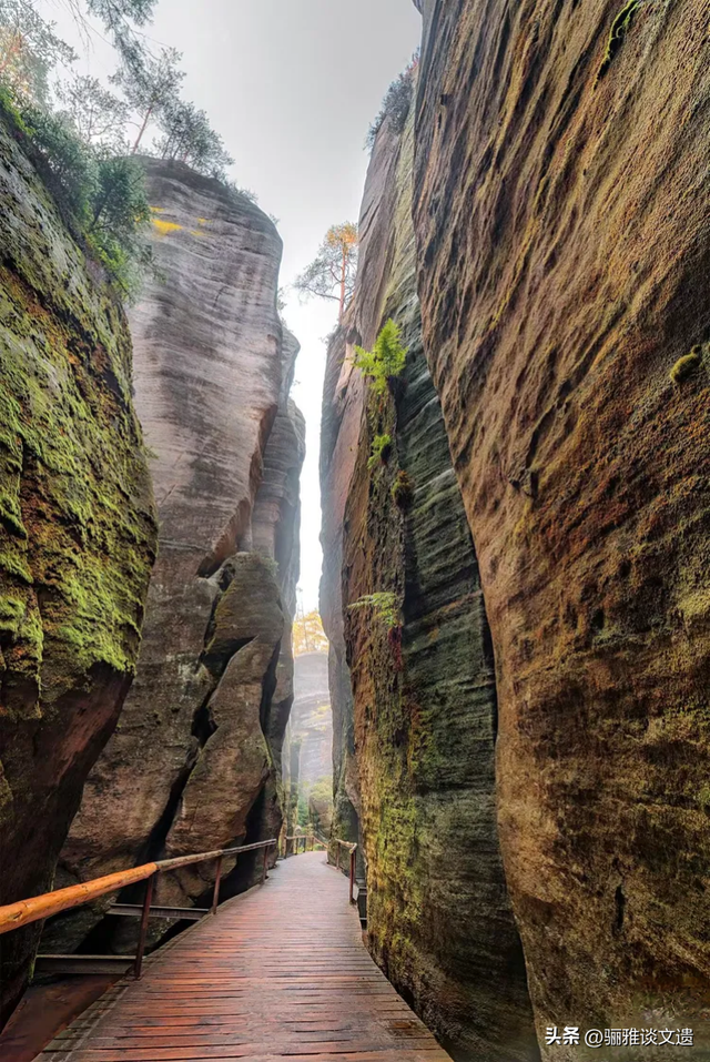 亿万年雕琢的红色奇观，中国八大世界遗产丹霞地貌，应该怎么游？
