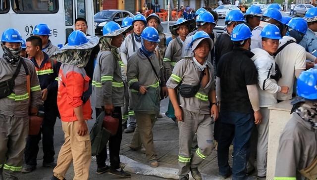 中国使馆要求立即撤侨，五常已经栽了2个，中国军队要不要出手？