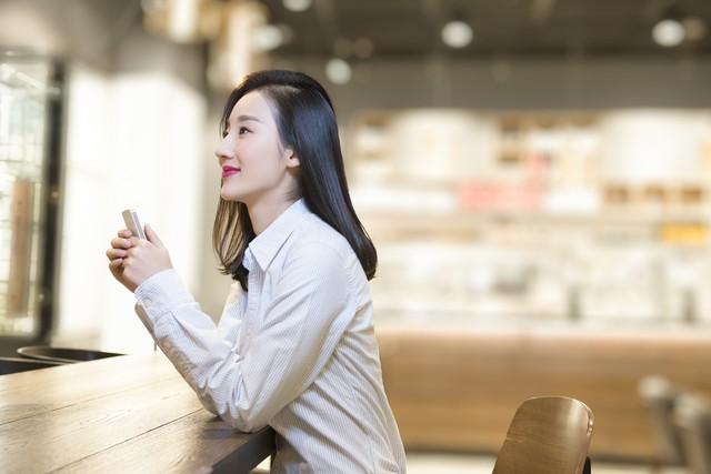 乳房总胀痛、摸到硬块？或许是3种常见乳腺疾病发出的信号
