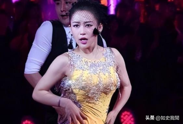 43岁潘晓婷至今单身，身材傲人却无人敢娶，潘爸爸后悔当初管太严