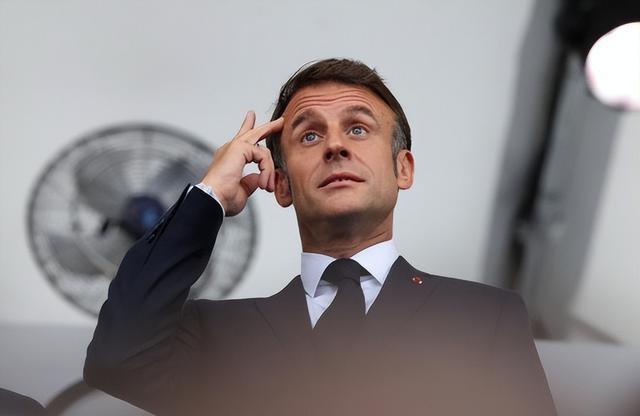 中方话音刚落	，特朗普通告全世界：税率加到200%！首个牺牲国出现