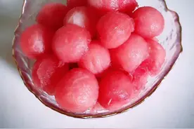 哪些水果更适合冻起来吃？夏天这样吃水果太绝了！图片