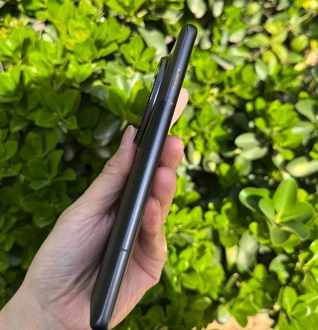 一加 Ace 5至尊版续航封神，vivo X100s轻薄逆袭！