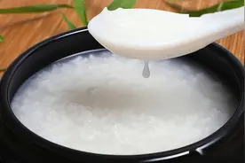 调查发现：老年人若每天早上吃稀饭，用不了半年，或有这6种变化图片