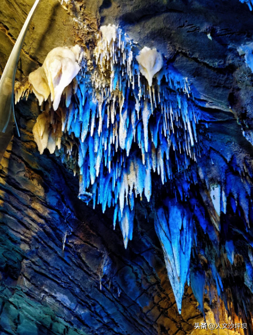 均温18℃！重庆这4个地下宫殿，奇幻又凉快！！