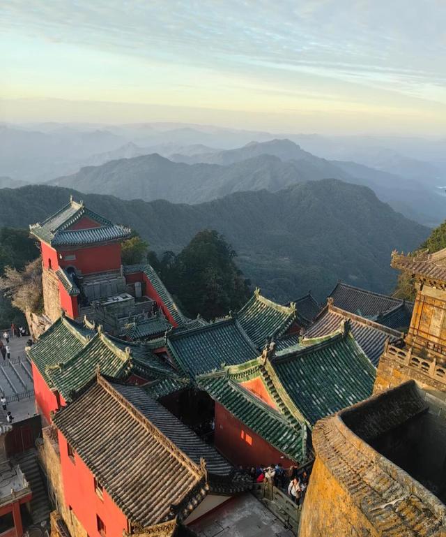 此生必去的原始天堂，这份神农架最全旅行攻略！