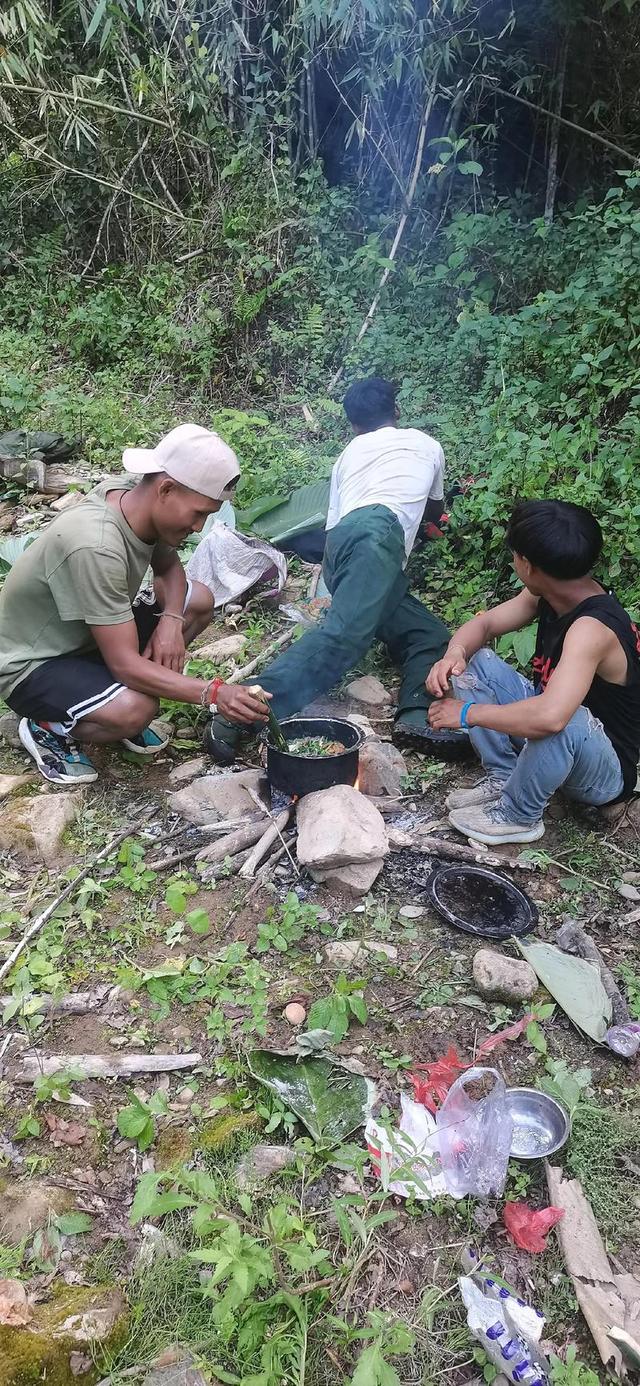 荒野求生挑战赛刷屏！看完之后，谁不想测测户外活几天？