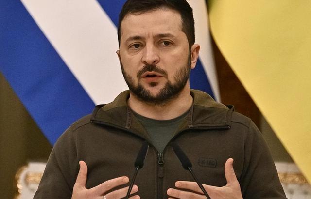 高市早苗拒绝认错，乌克兰派人飞来北京，带来一个中方想要的承诺