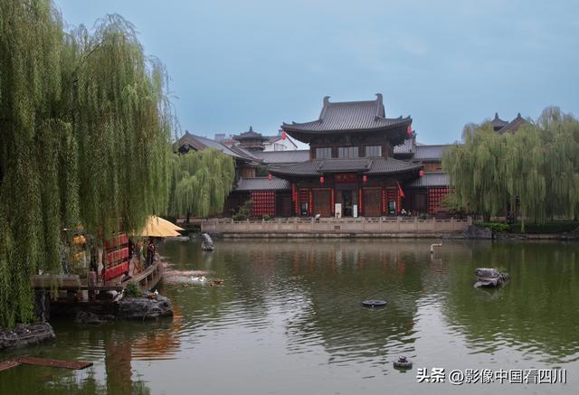 洛阳洛邑古城：喜迎国庆
