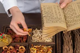 中医送你一个方子，补血补心还滋阴，帮你入睡，先睡着了再说其他图片