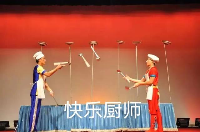 人潮涌动！振兴小镇国庆黄金周预演现场火爆