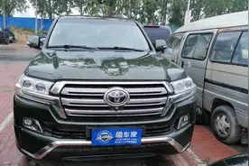 8年20万公里的兰德酷路泽还卖30万，谜一样的保值率，到底凭啥？图片