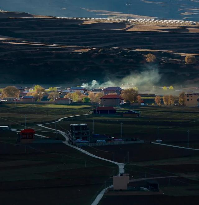 如果有时间，走一次川西顶级路线，1次深度体验胜过10次旅游！