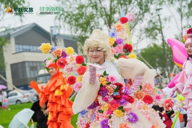 璀璨启幕！冒雨也要去的长春新地标，究竟有何魅力？