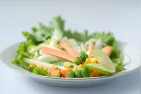 65岁女子突然猝死，饮食清淡无三高，原因竟是晨起的五个坏习惯图片