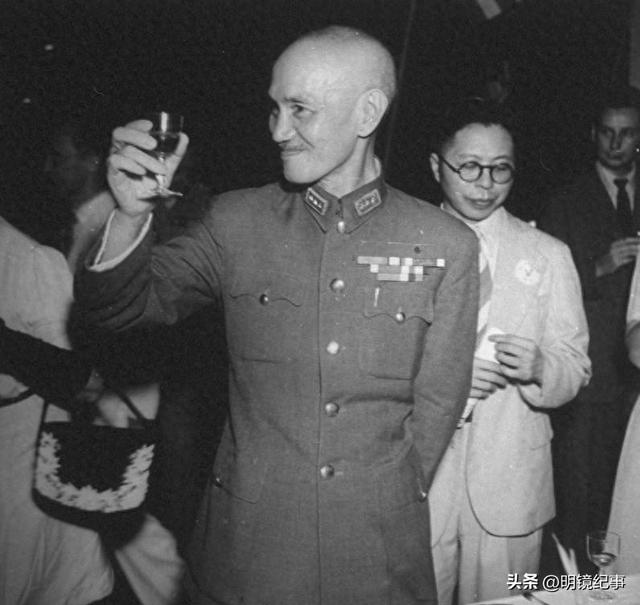 蒋介石唯一女儿有多美？先后嫁给他的“死敌”，晚年继承天价遗产