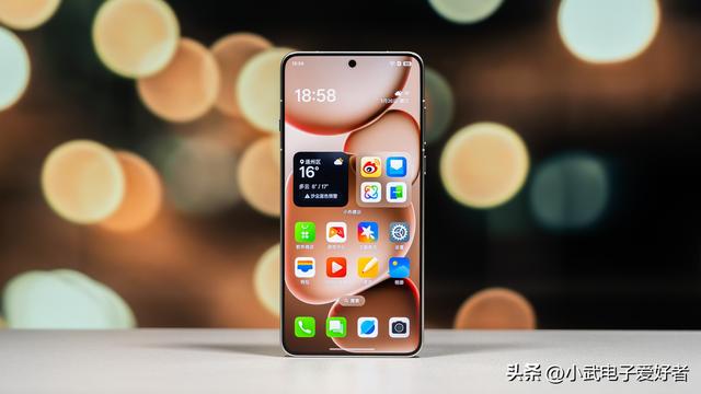 OPPO Find X9 Ultra关键参数曝光：这波配置简直是为体验党量身定做