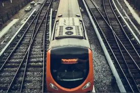 铁路VS地铁，谁的工资更胜一筹？图片