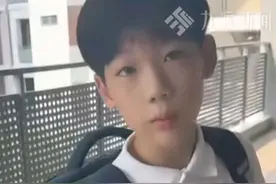 10岁独臂男孩转学紧张，妈妈鼓励，暖心评论残缺的玉叫做王 ，加油图片