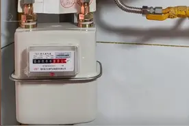 新智能燃气表和老式机械表一起用，读数差好多！网友：小心被抓！图片