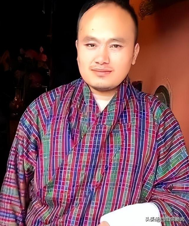 北京大姐爱上小19岁僧人，豪掷500万盖寺庙，婚后12年现状如何?