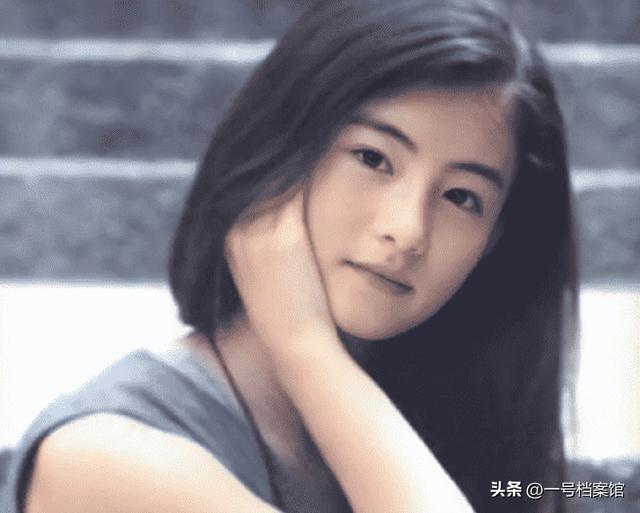 狐狸尾巴藏不住，撒谎成性、风流潇洒的张柏芝，被陈晓东撕下体面