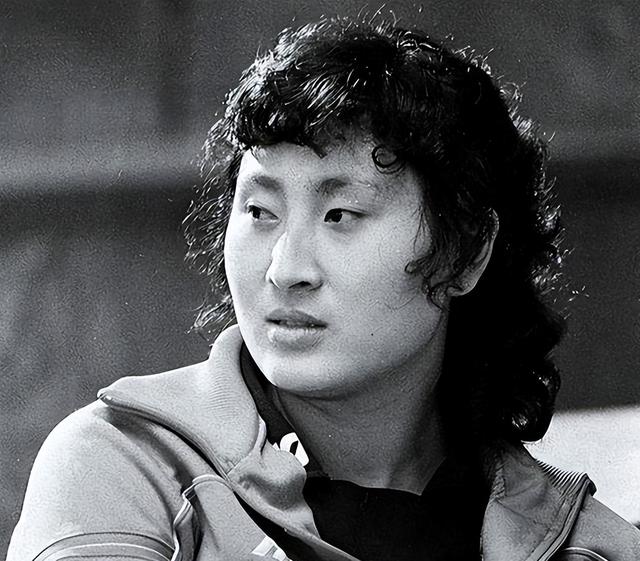 郎平做梦也没想到，曾获五连冠女排队长杨锡兰，如今在瑞士当保安