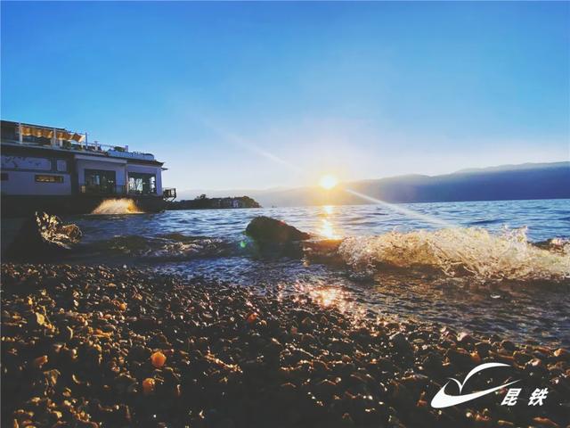 乘动车去大理!在古城追晚霞,洱海畔等风来