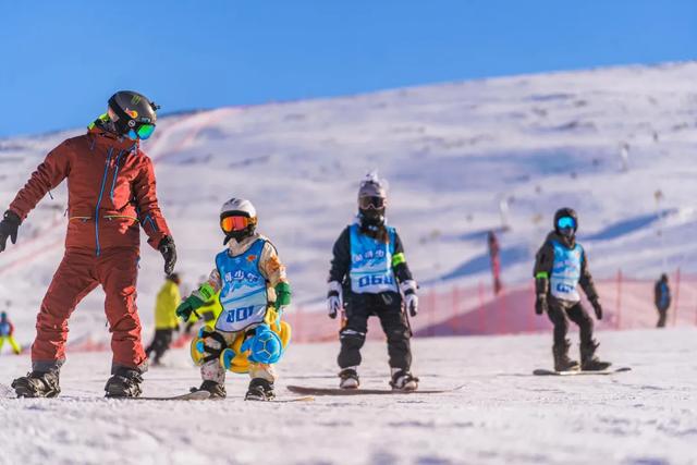 还剩三天，快抓住雪假的尾巴，来可可托海玩儿雪呀~~