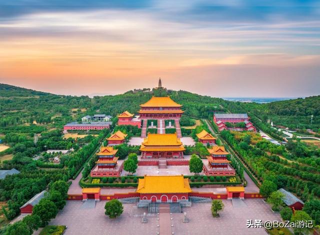 热门话题！不是故宫不够好，香山寺的性价比惊艳到你