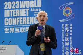 利用网络助力构建人类命运共同体——专访英国皇家社会科学院院士罗伯特·沃克图片