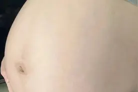 孕期肚脐凹凸暗示生男生女？孕期肚脐大揭秘！图片