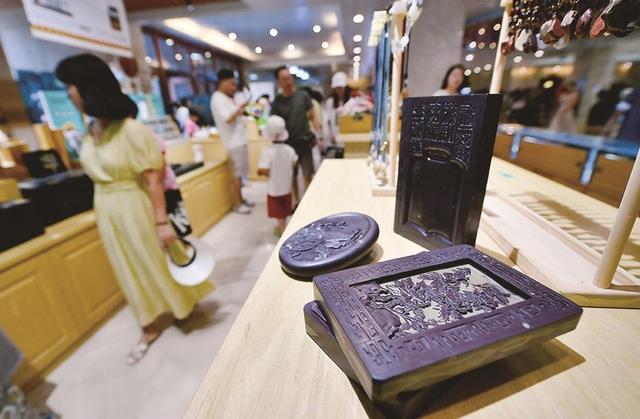 银川：紫色脉动 锦绣湖城