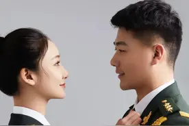 最美仪仗女兵，发糖了！图片