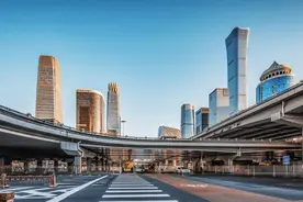 工地上的搞笑段子，含泪看完！图片