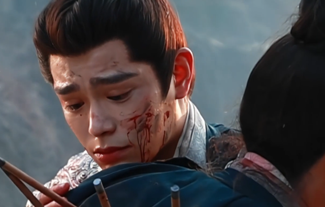 《天地剑心》《山河枕》各看4集，一部直接弃剧，一部熬夜狂追！