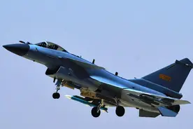 美媒称埃及已订购歼-10C，歼-31或成为后续，飞越金字塔初见成效图片