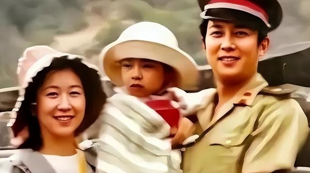 善恶终有报！73岁唐国强狂捞金有目的，两个残疾儿子遭到“反噬”