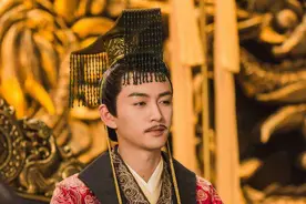 杨坚掌权之前也没有什么赫赫功业，为什么短短一年就取代北周天下图片