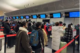 长龙航空加密、新开多条航线保障旅客出行图片