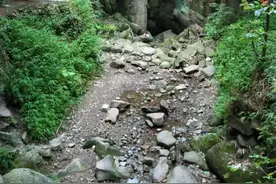 全部免费！公交地铁直达！这5个秋日徒步圣地，沿途风景绝美！图片