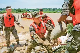 深刻把握政治建军时代要求图片