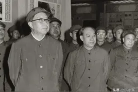 1977年，华主席曾来大庆油田视察工作，这些珍贵镜头你见过吗？图片