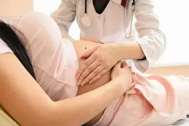 男催乳师，从业三年，第一次遇上难以控制的情况，瞬间沦陷！图片